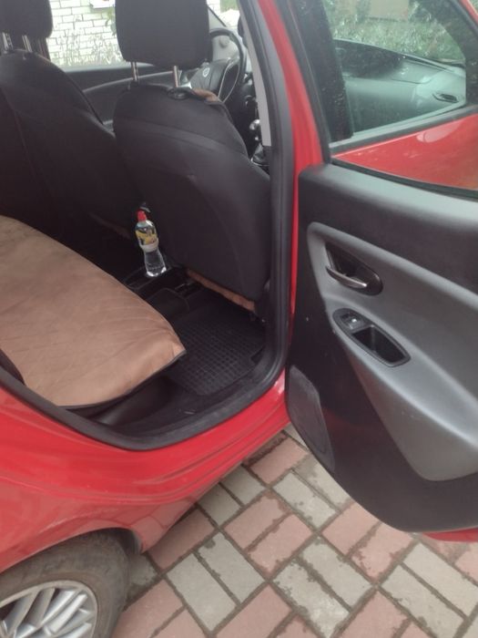 Продам Lancia 2012 року