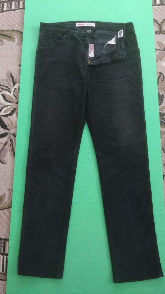 Джинси Wrangler вельветові 32/32 оригінал