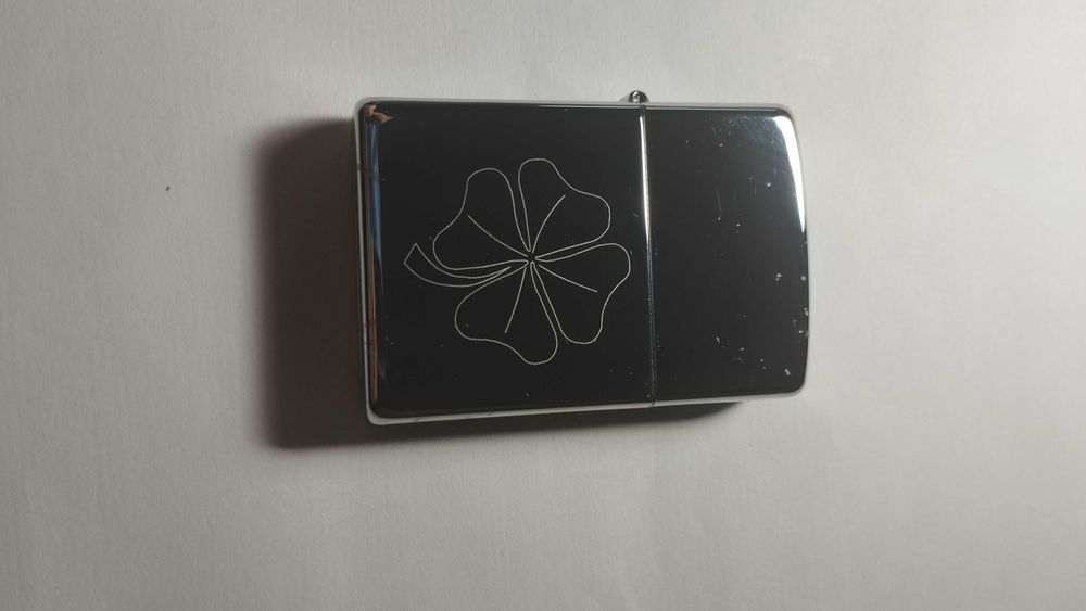 Isqueiro Zippo serie 2