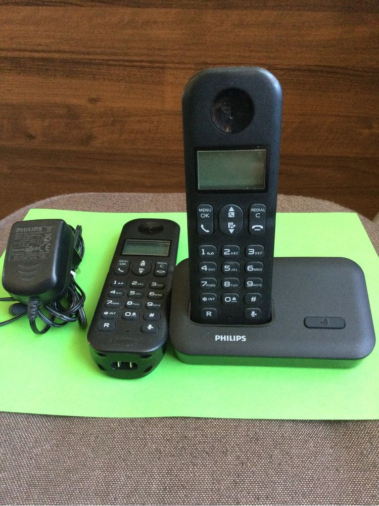 Telefon stacjonarny bezprzewodowy PHILIPS