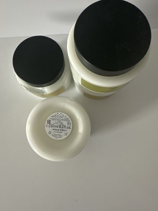 Krem perfumowany  do ciala Essenza oriflame