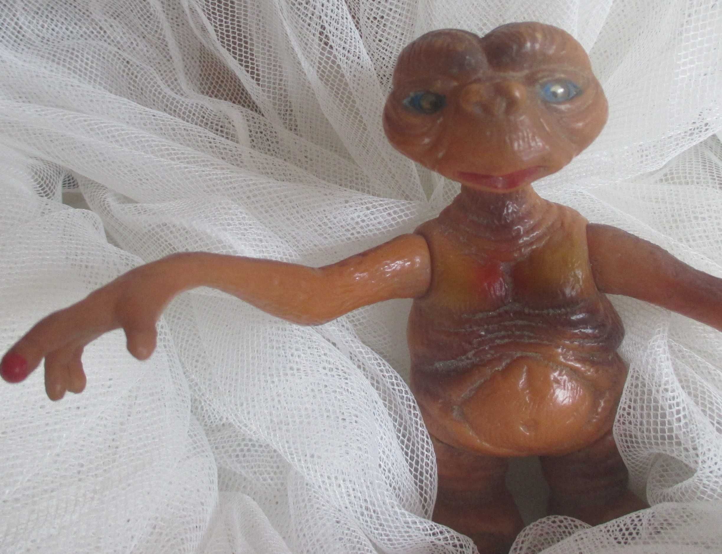 Boneco ET anos 80