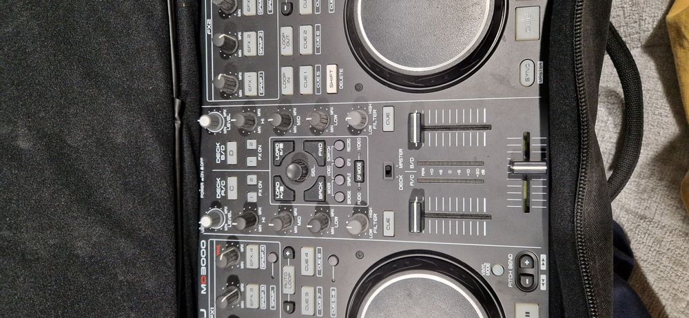 Controlador DJ Denon mc 3000 como novo