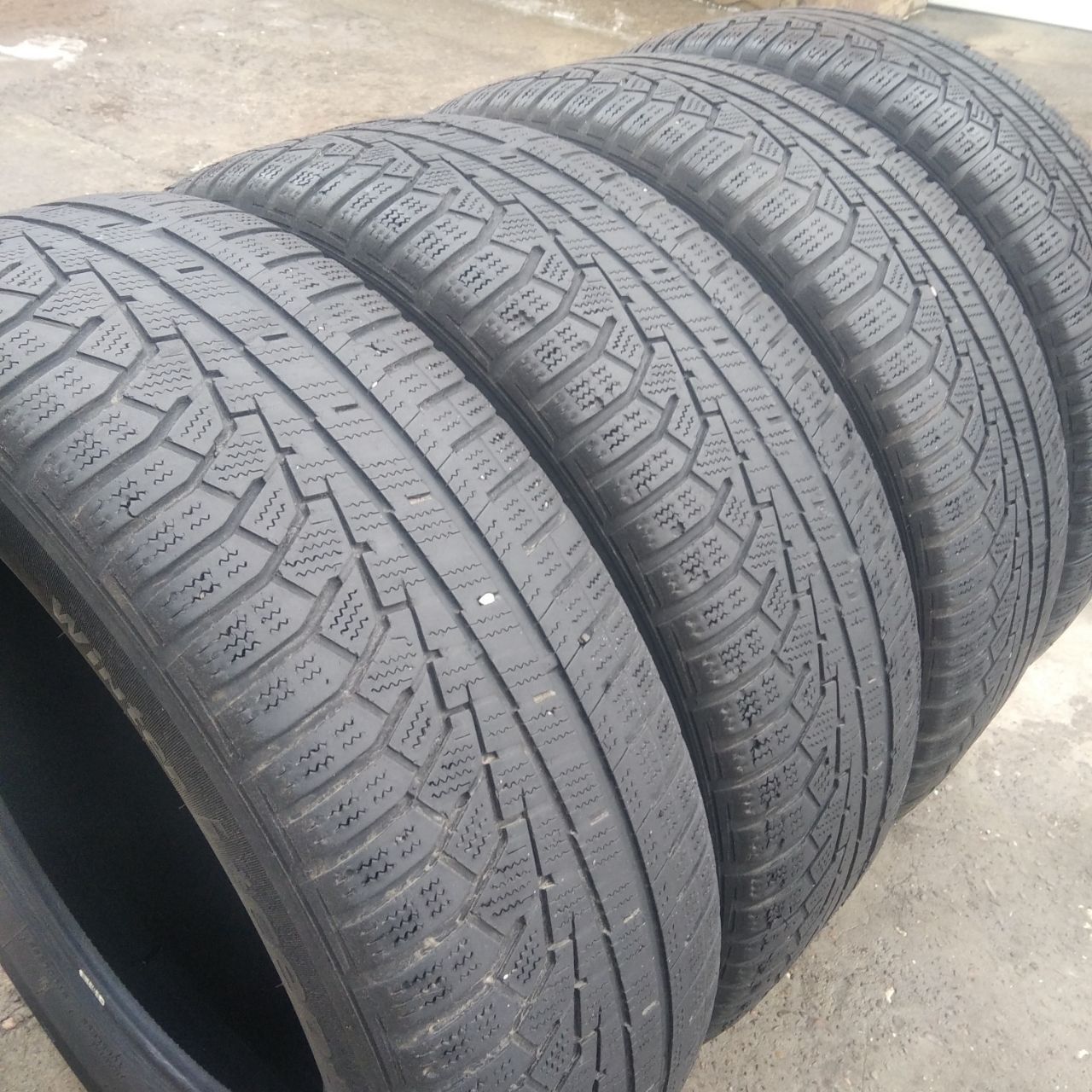 Шини 225/65 R17 Hankook M+S 2016рік