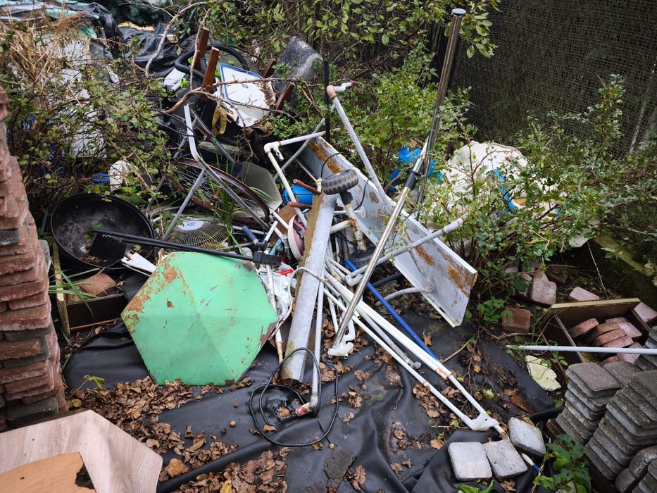 Opróżnianie utylizacja sprzątanie domów mieszkań działek piwnic strych