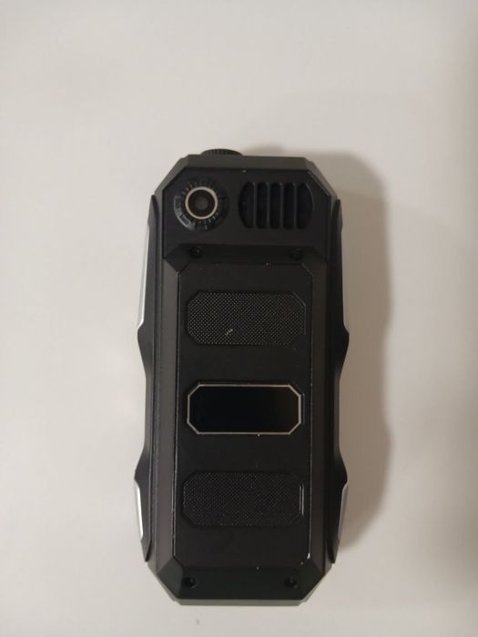 Продам телефон Ленд Ровер