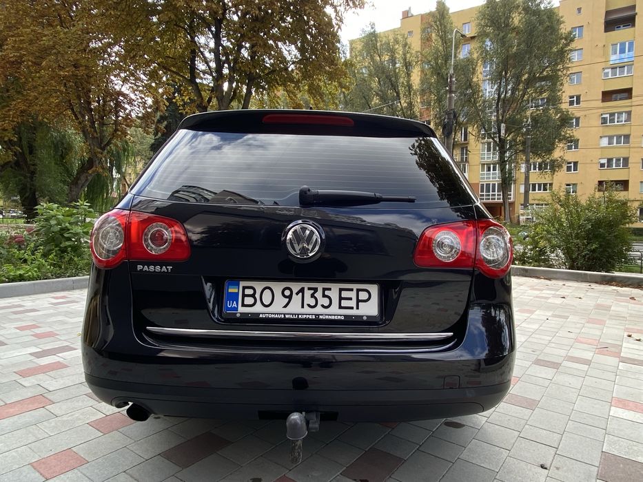Volkswagen Passat 1.6 бензин 2008 рік