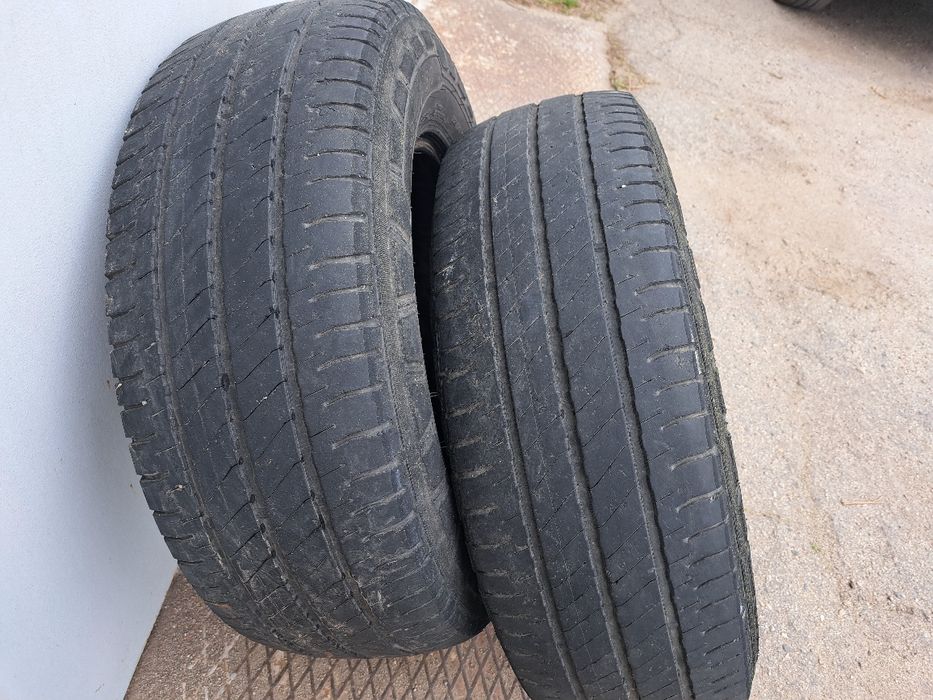 Резина Michelin 225 70 15c. Шины.