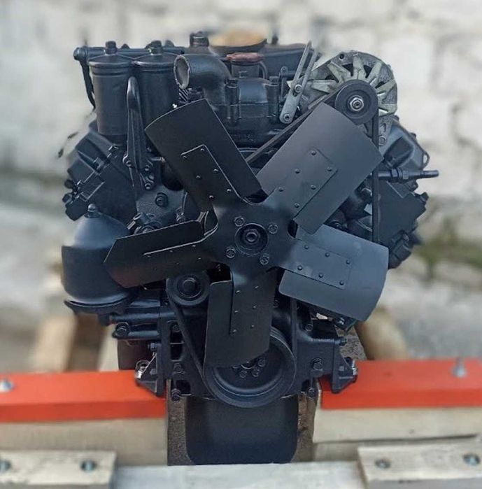 Потужний V-подібний дизель КамАЗ-740.10 (210-220 к.с.)