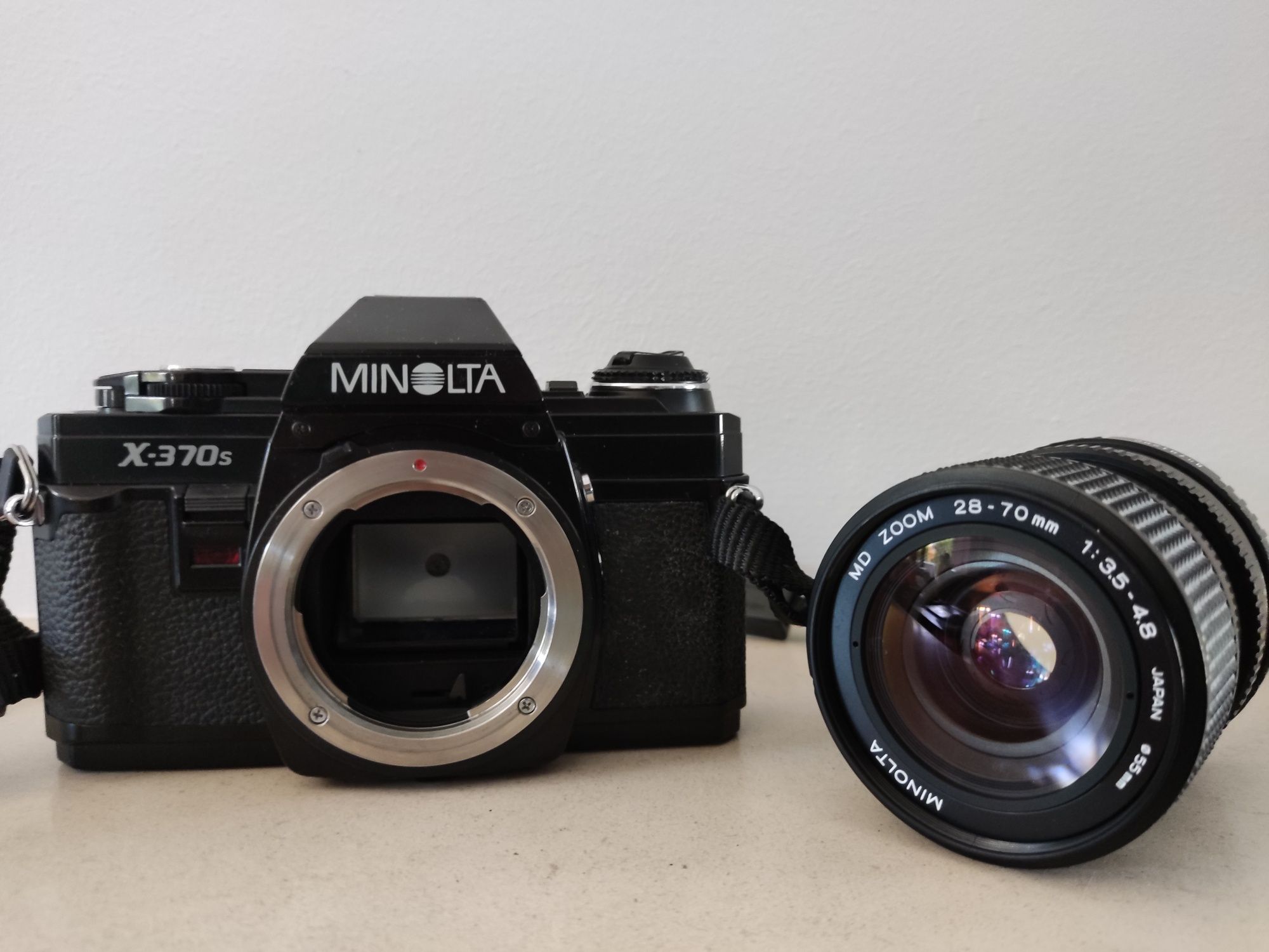 Minolta X-370s + Minolta MD Zoom 28-70mm 1:3.5-4.8