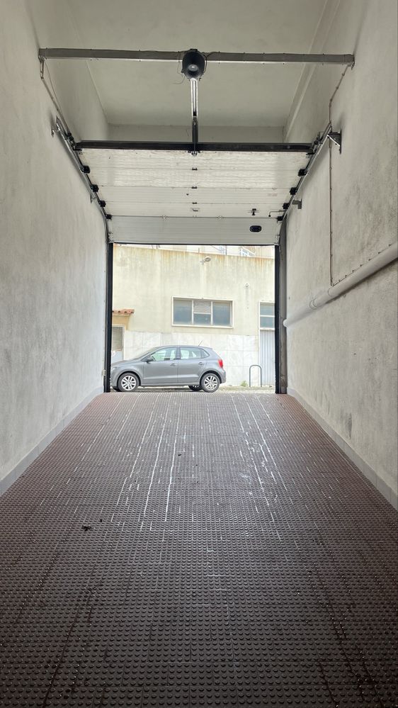 Garagem ou arrecadação (Box) para arrendar