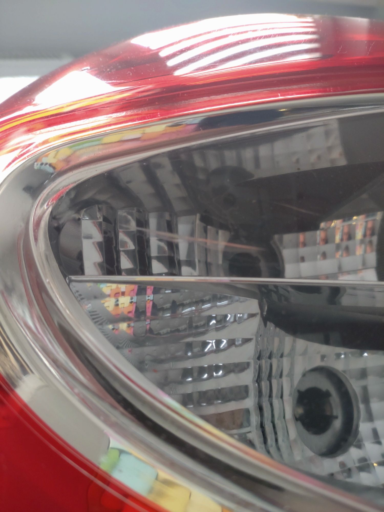 Lampa tylna Renault Clio lll