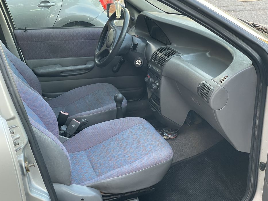 Fiat Punto com apenas 138.000km