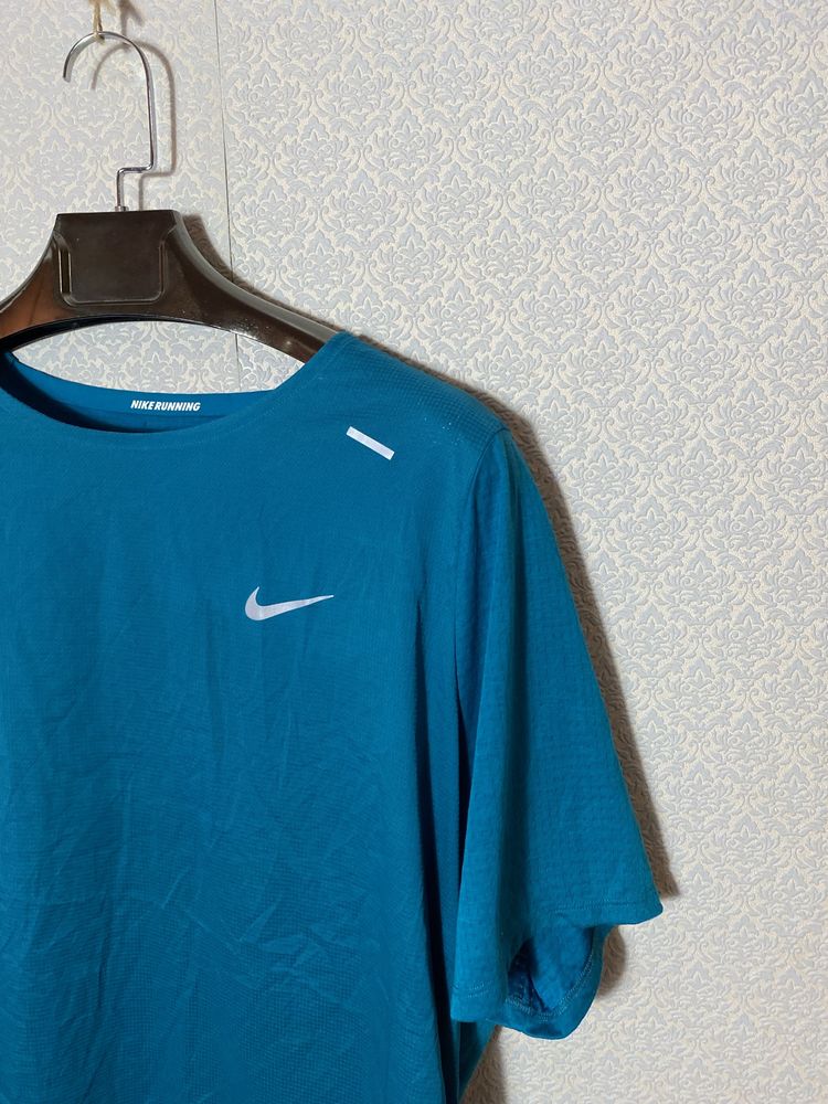 Футболка Nike Running XL размер