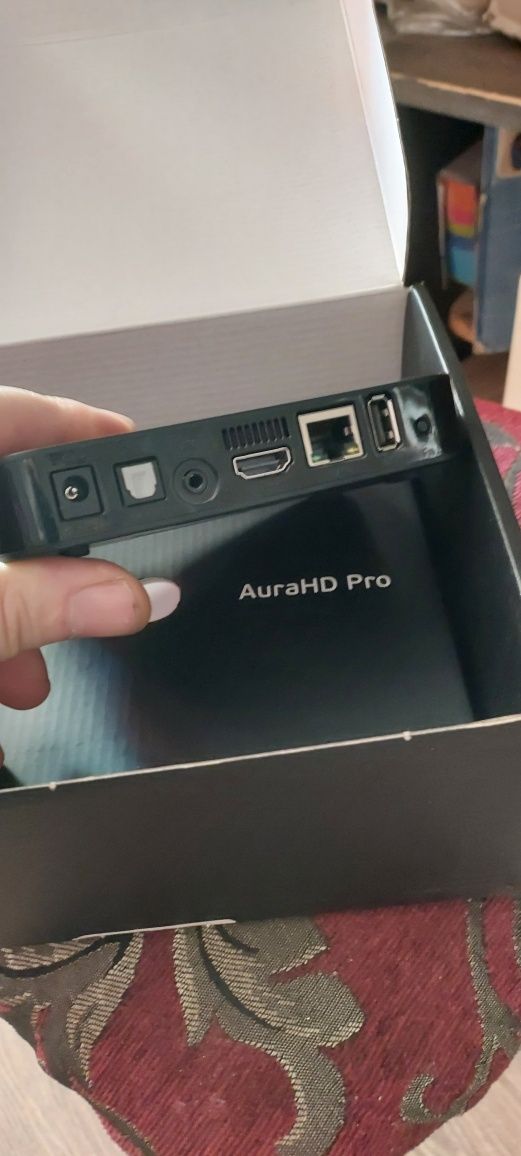 AuraHD Video box
