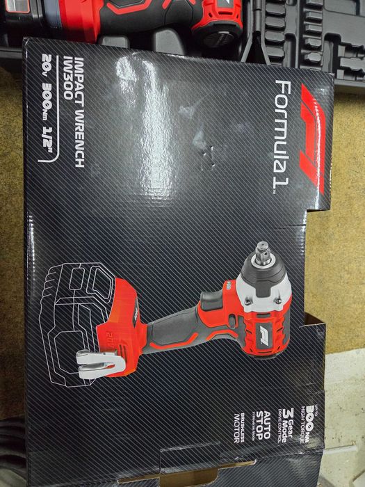 Klucz udarowy Makita FORMULA 1 IW300 300 nm Bezszczotkowy