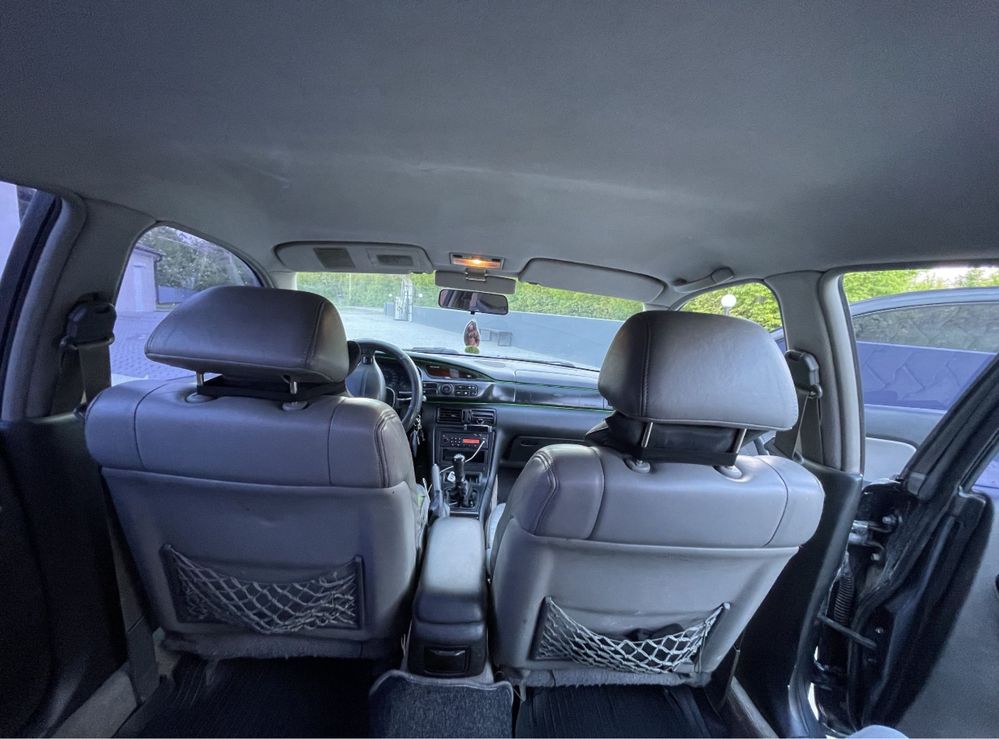 Продам Mazda ksedoks 9
