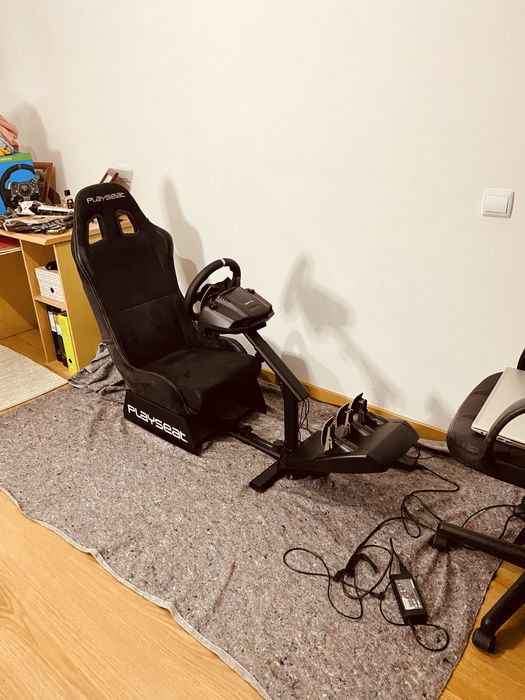 Vendo playseat com volante,shifter e and brake