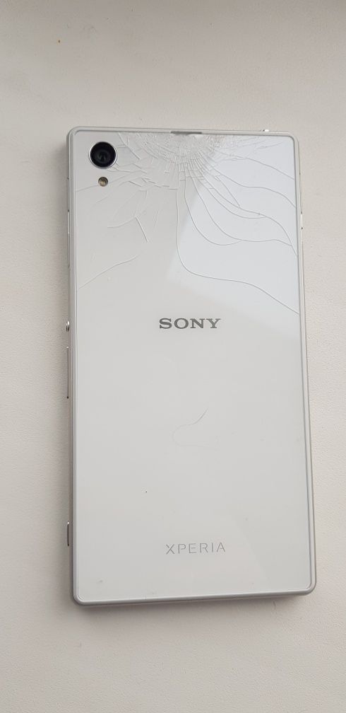 Смартфон Sony Z1 c6903