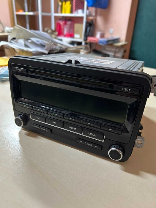 Магнітола 1K0035164D VW Jetta 6, Passat B7 (USA)