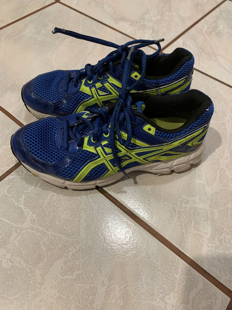 Buty sportowe Asics rozmiar 37.5