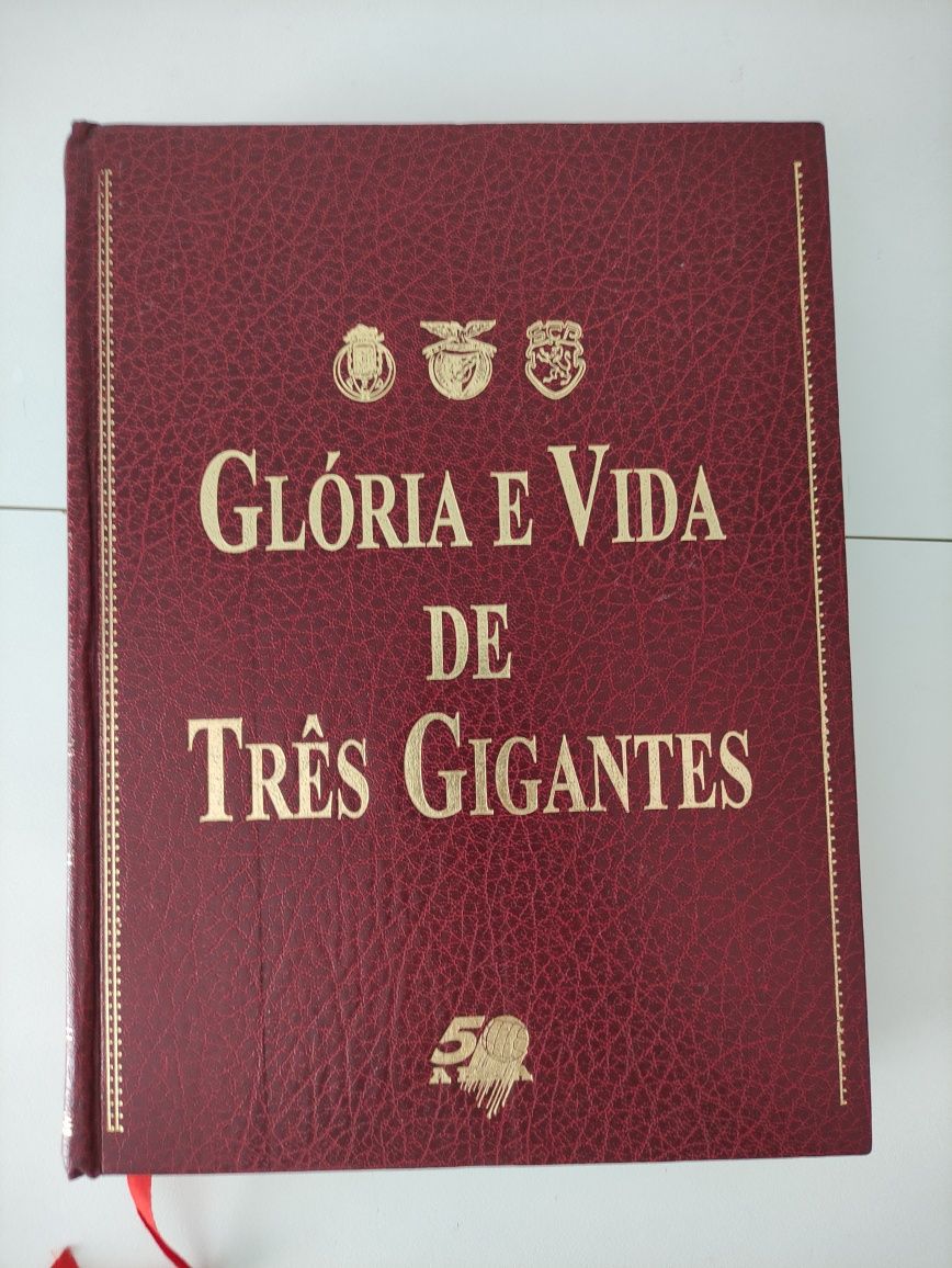 Livro "Glória e Vida de Três Gigantes"