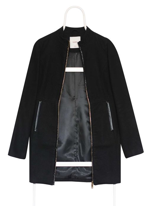 Демісезонне пальто pull and bear