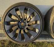 Koła zimowe 20” Uberturbine Tesla Model 3/Y – felgi + opony + czujniki