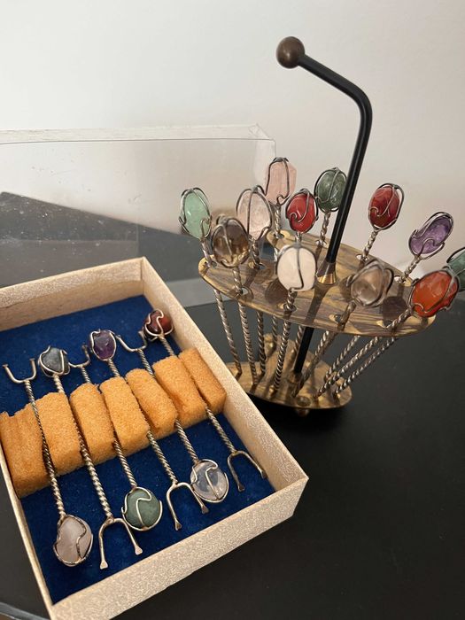 Шпажки для канапе/маслин Набір шпажек с камнями-мінералами 18 шт.