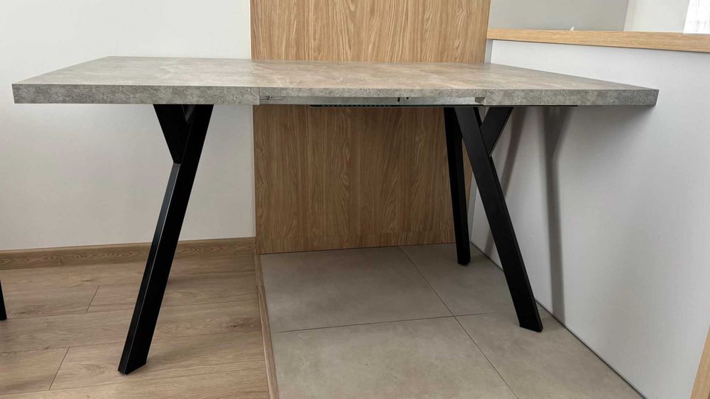 Stół rozkładany 90-240 + krzesła