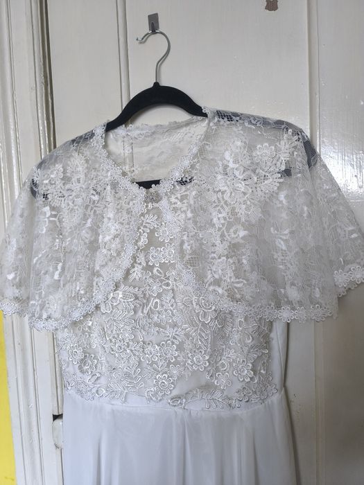 Suknia ślubna plus dodatki