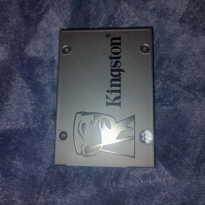 SATA SSD Kingston 960gb