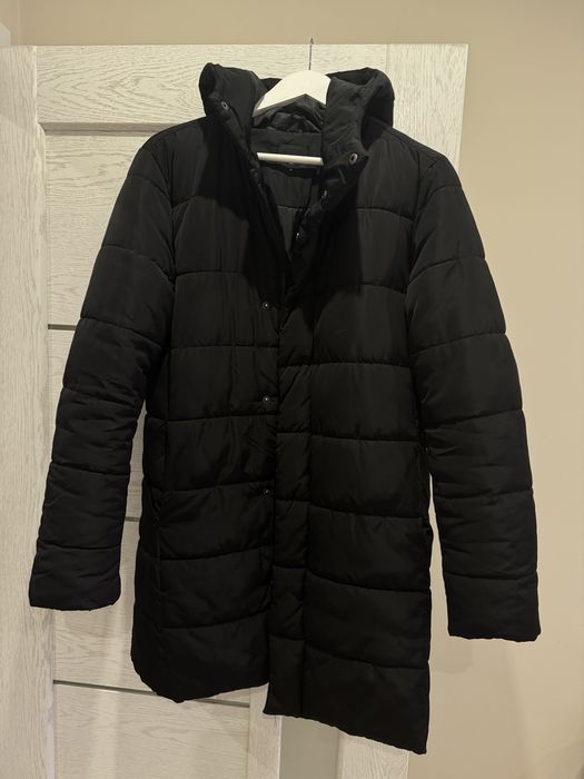 Продам зимову куртку Colinʼs