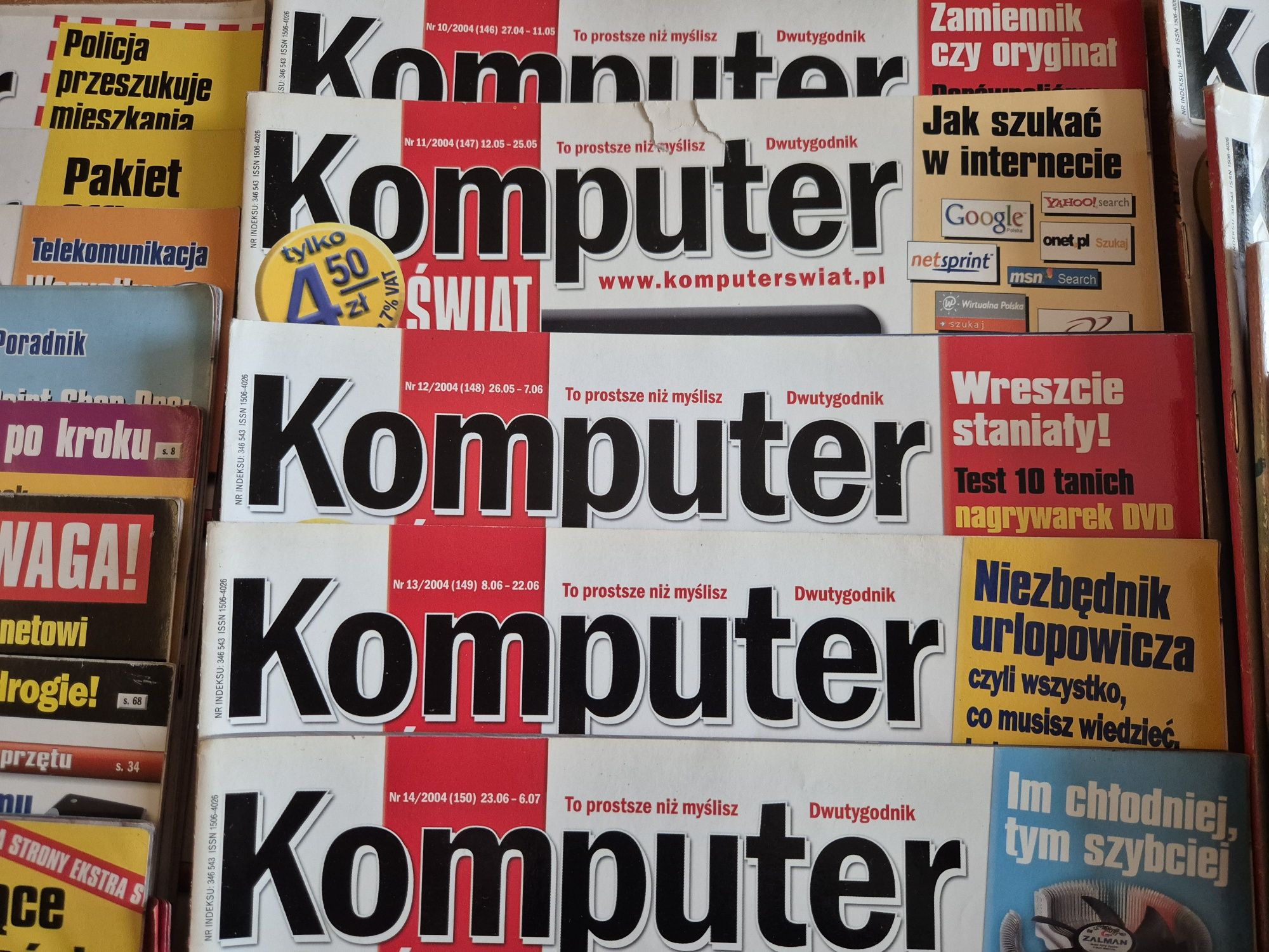 Komputer Świat 26 numerów cały rocznik 2004 plus 7 CD
