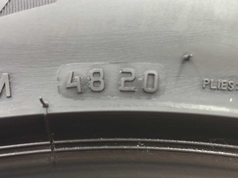 235/50/19 103W Bridgestone WeatherControl A0005 używana Całoroczna