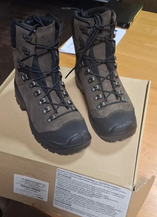 Trzewiki górskie Demar 937mon