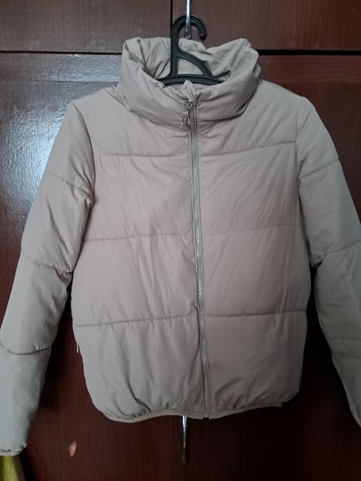 Куртка демісезонна