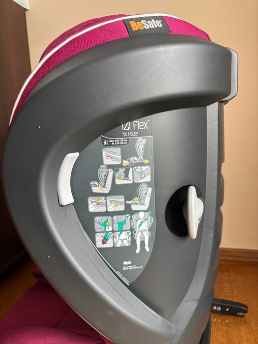 Fotelik samochodowy BeSafe iZi Flex Fix i-Size (100-150 cm) - Isofix