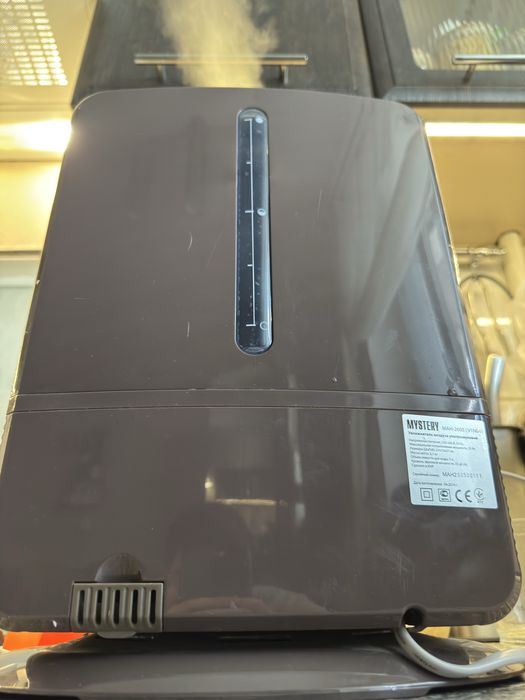 Зволожувач MYSTERY MAH-2605 працює і в чудовому стані