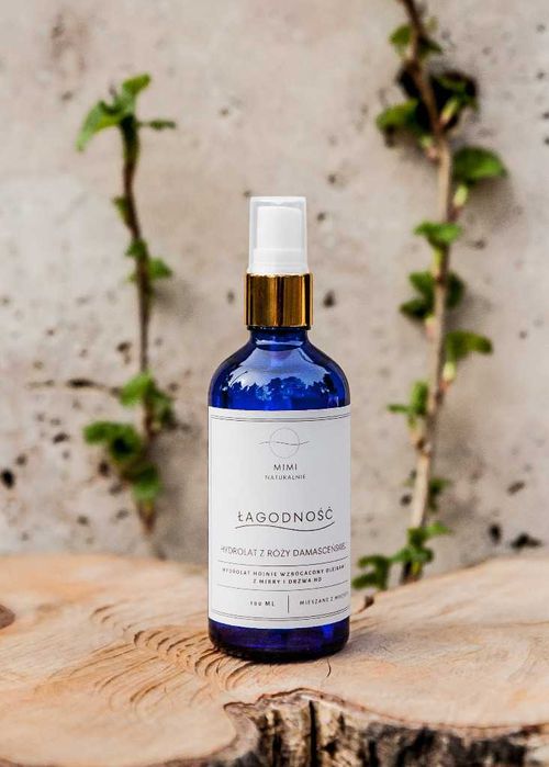 Hydrolat z Róży Damasceńskiej z olejkami eterycznymi/mirra + drzewo ho