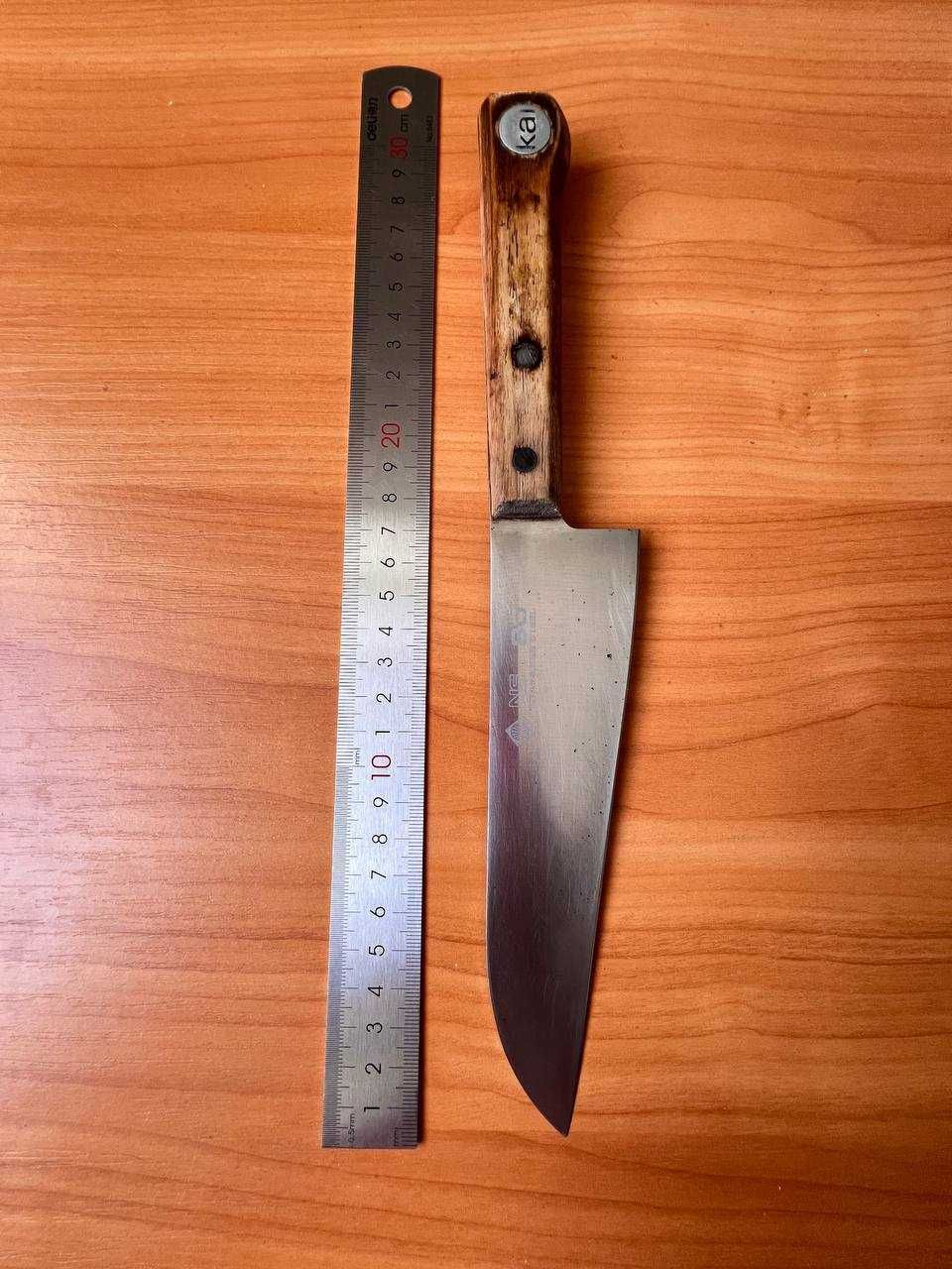 Кухонный японский нож Сантоку KAI NS 80