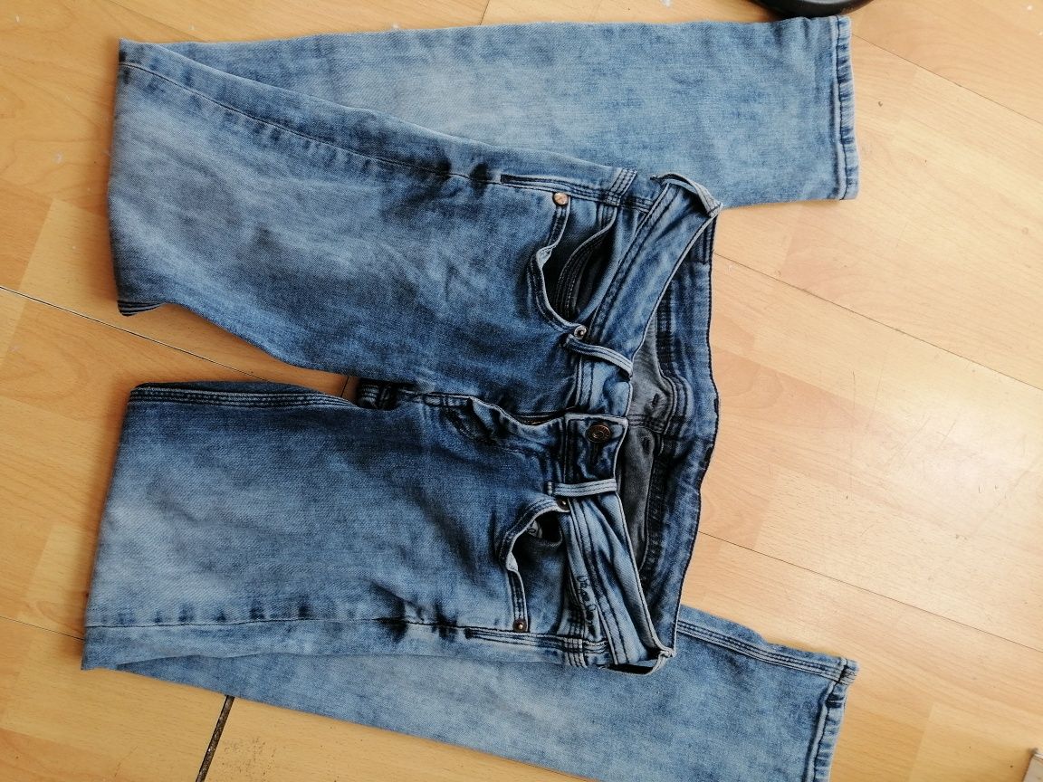 Jeansy r xs/s (19A)