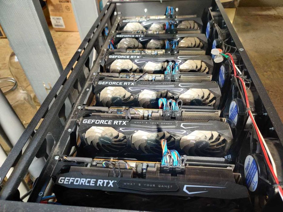 KFA2 GeForce RTX 3090 SG (1-Click OC)