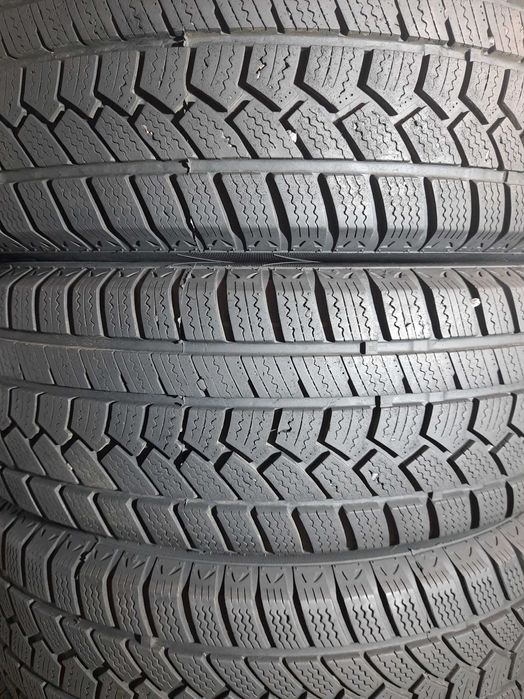 Шини 7,5мм 215/65 R16 OVATION W586 б/у зима склад