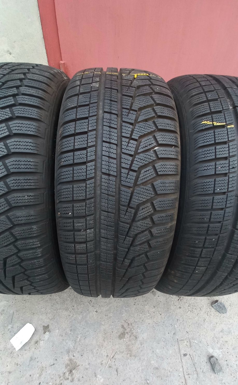 Шини всесезонні m+s R18 Hankook Evo2 235/55/18 вир. Корея 7.5-6.5мм