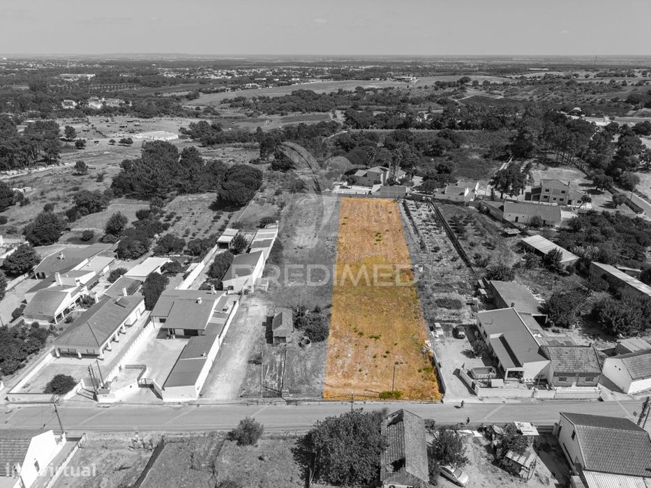 Terreno com 2.155m2 para construção de moradia térrea c/200m2 de im...