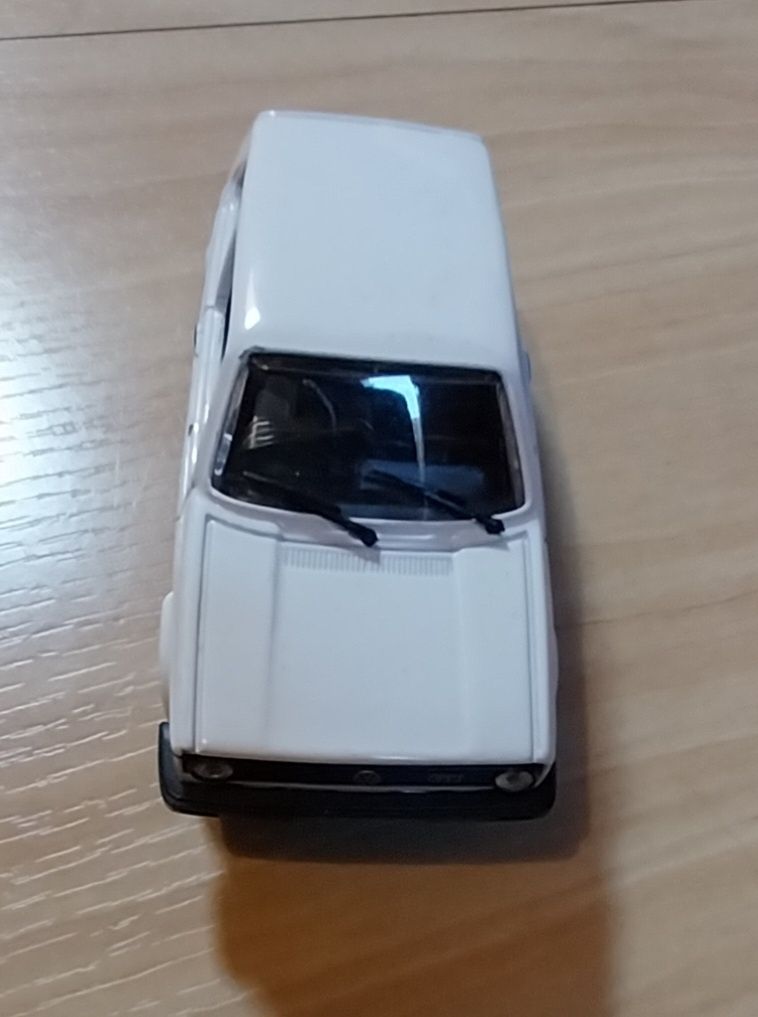 Miniatura da Solido Vw Golf em escala 1/43