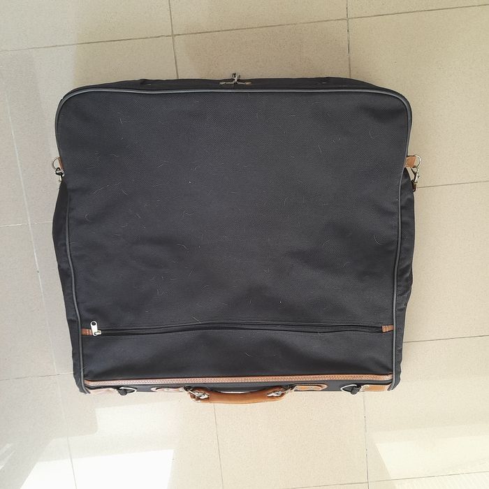 Mala para fatos Pierre Dumont