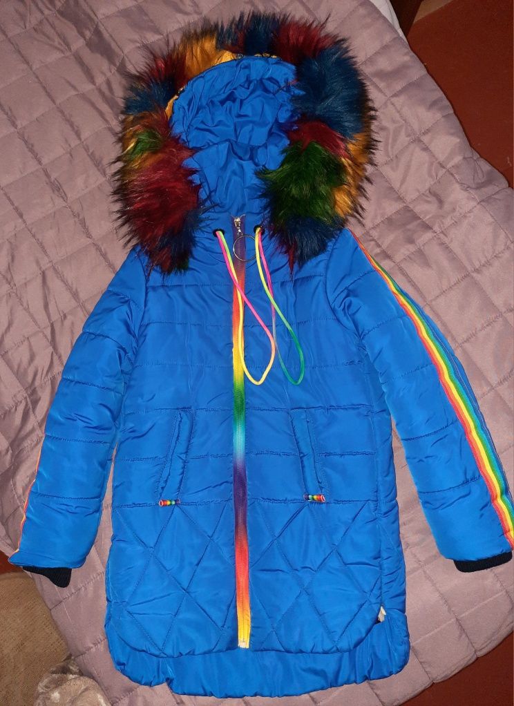 Продам зимову дитячу куртку