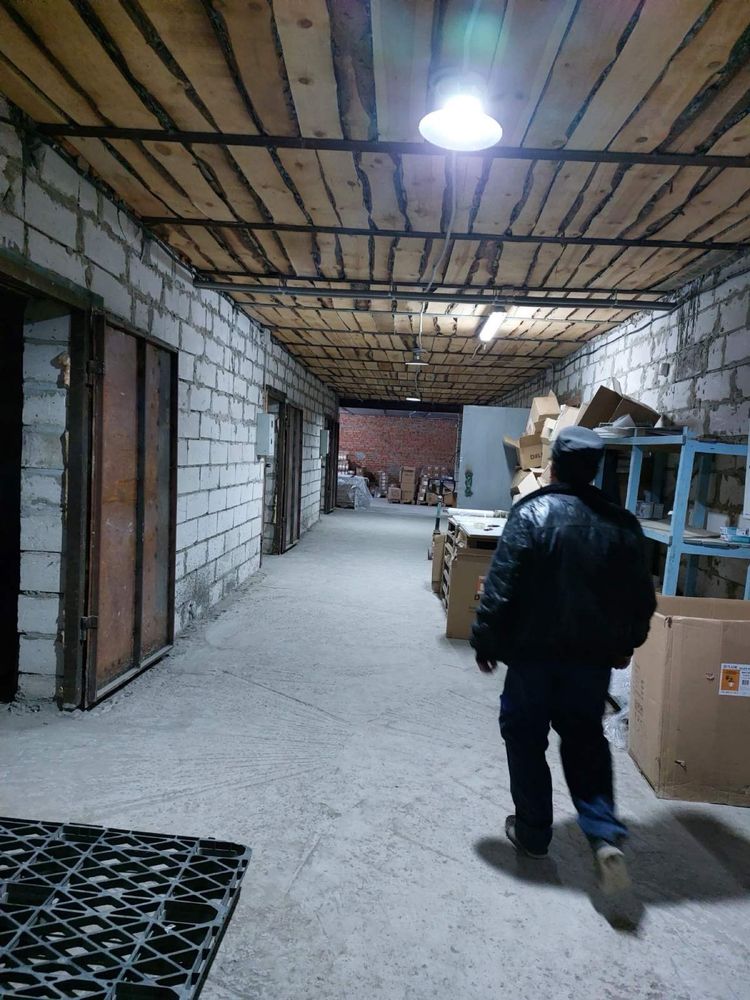 Здам в оренду 452 кв м під склад або СТО